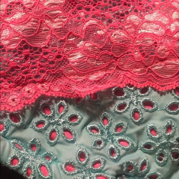 Beach Bunny Sugar Rush Bikini‎ Top in Turquoise - Picture 4 of 6